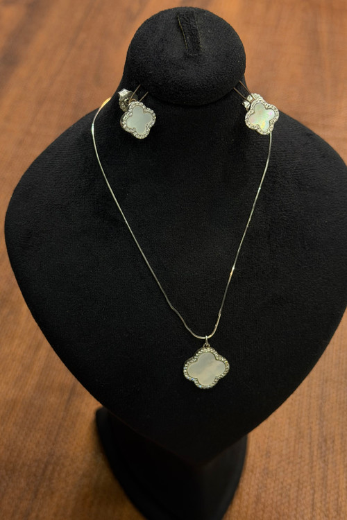 نمای روی مانکن